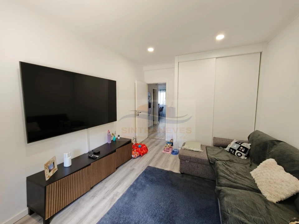 Apartamento T3 para Venda em Águas Livres Foto 8