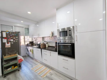 Apartamento T3 para Venda em Águas Livres