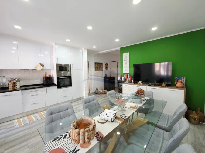Apartamento T3 para Venda em Águas Livres Foto 4