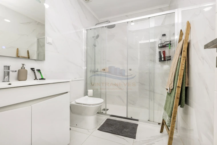 Apartamento T3 para Venda em Águas Livres Foto 16