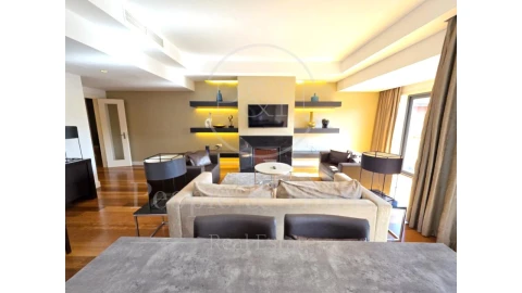 Apartamento T3 para Arrendamento em Cascais e Estoril