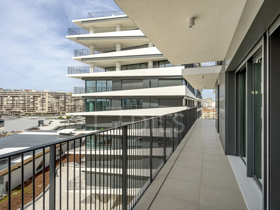 Apartamento T4 para Venda em Lumiar Foto 5