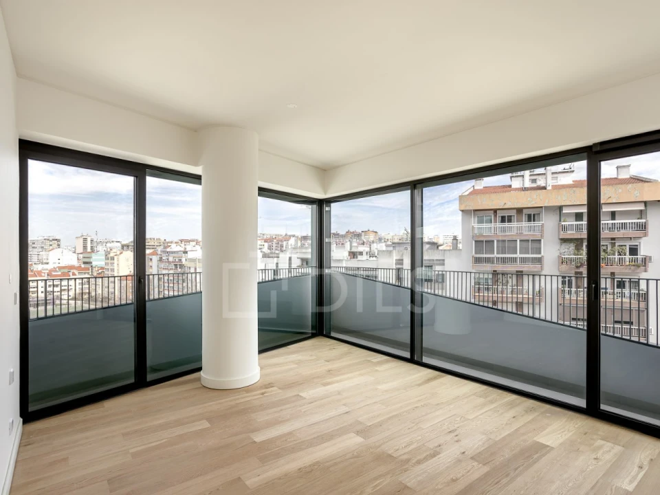 Apartamento T4 para Venda em Lumiar Foto 6