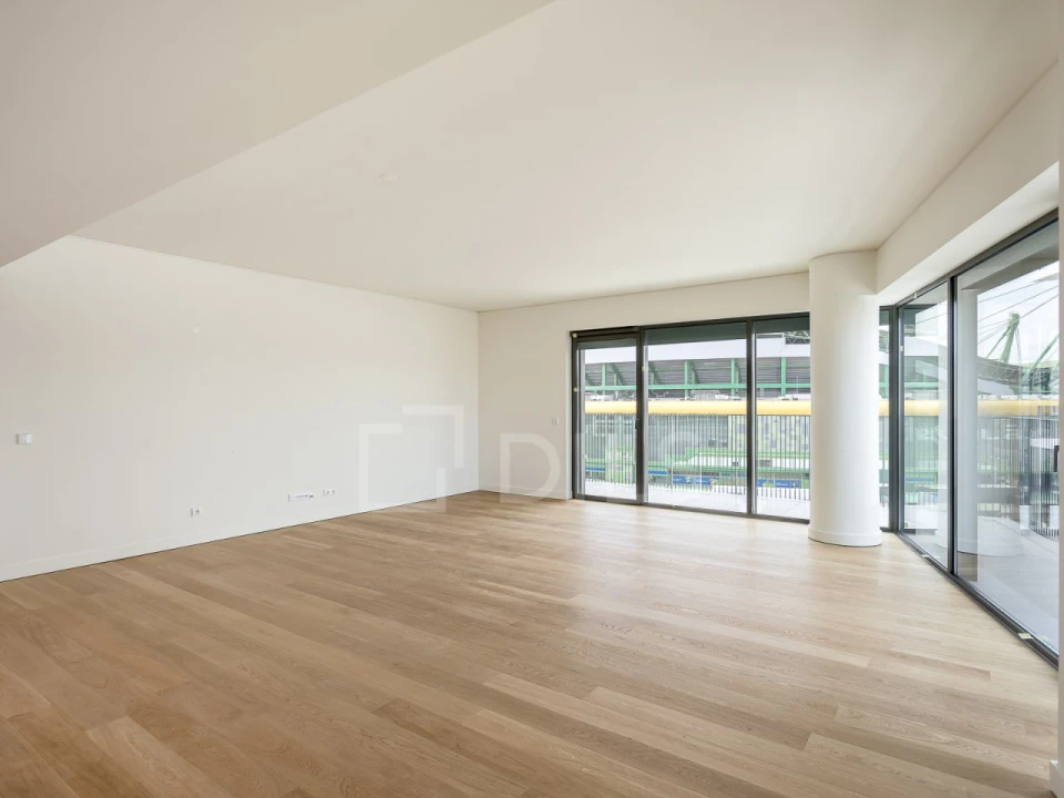 Apartamento T4 para Venda em Lumiar Foto 13