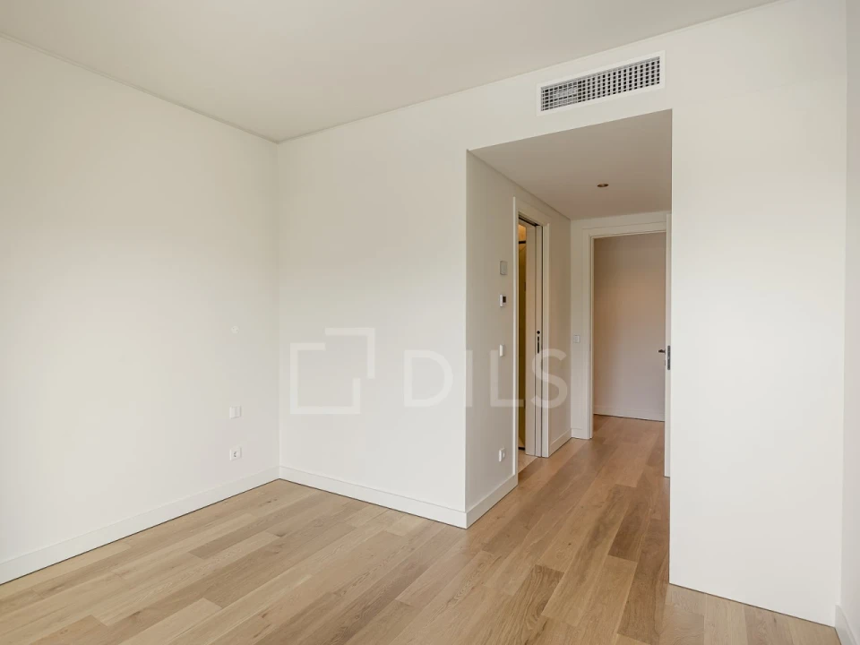 Apartamento T4 para Venda em Lumiar Foto 16
