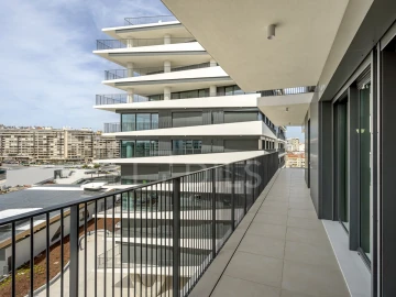 Apartamento T4 para Venda em Lumiar