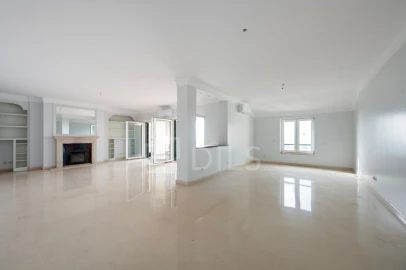 Apartamento T3 para Venda em Cascais e Estoril