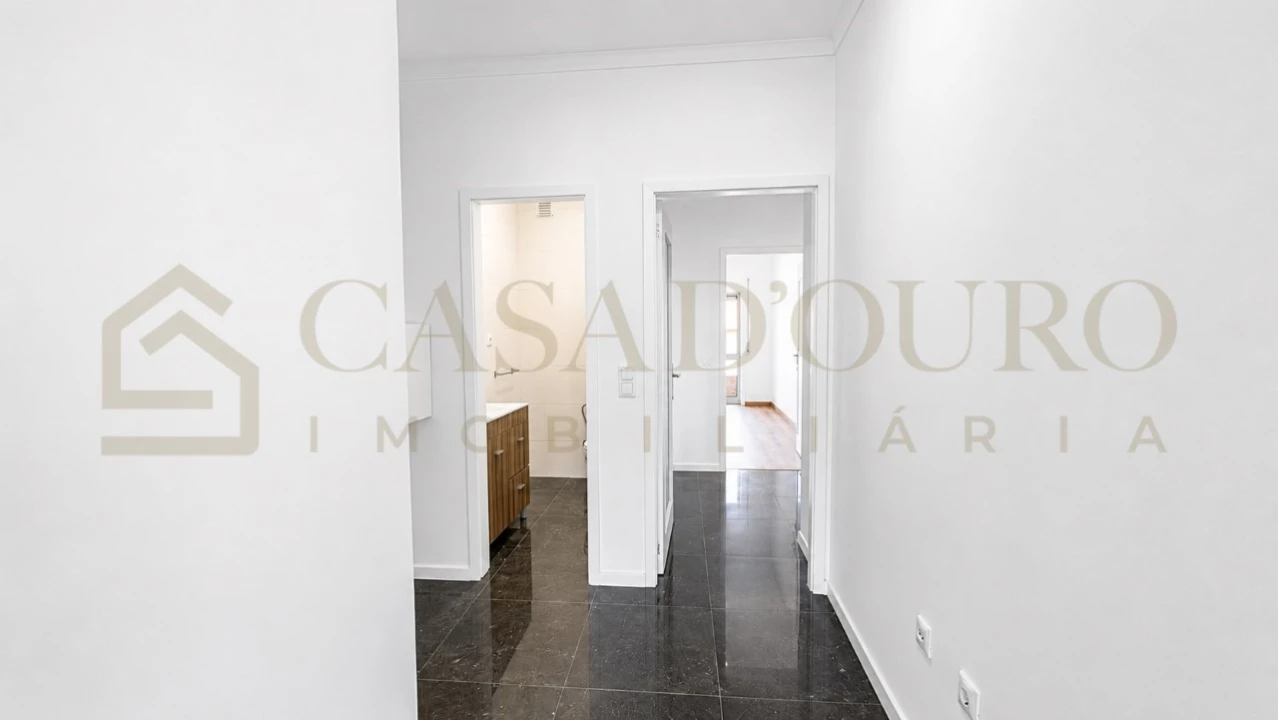 Apartamento T3 para Venda em Fânzeres e São Pedro da Cova Foto 13