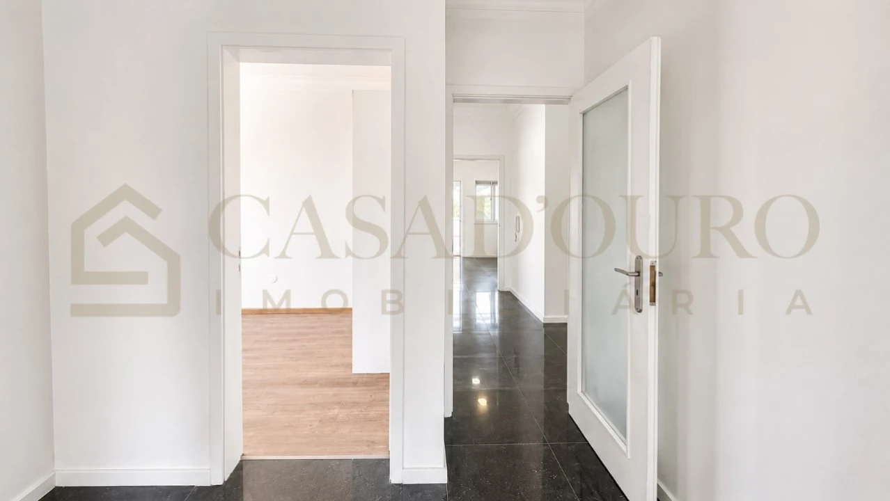 Apartamento T3 para Venda em Fânzeres e São Pedro da Cova Foto 14