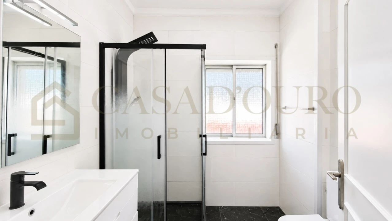 Apartamento T3 para Venda em Fânzeres e São Pedro da Cova Foto 16