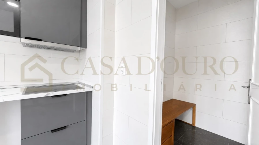Apartamento T3 para Venda em Fânzeres e São Pedro da Cova Foto 5