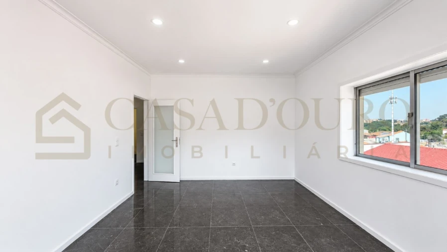 Apartamento T3 para Venda em Fânzeres e São Pedro da Cova Foto 6