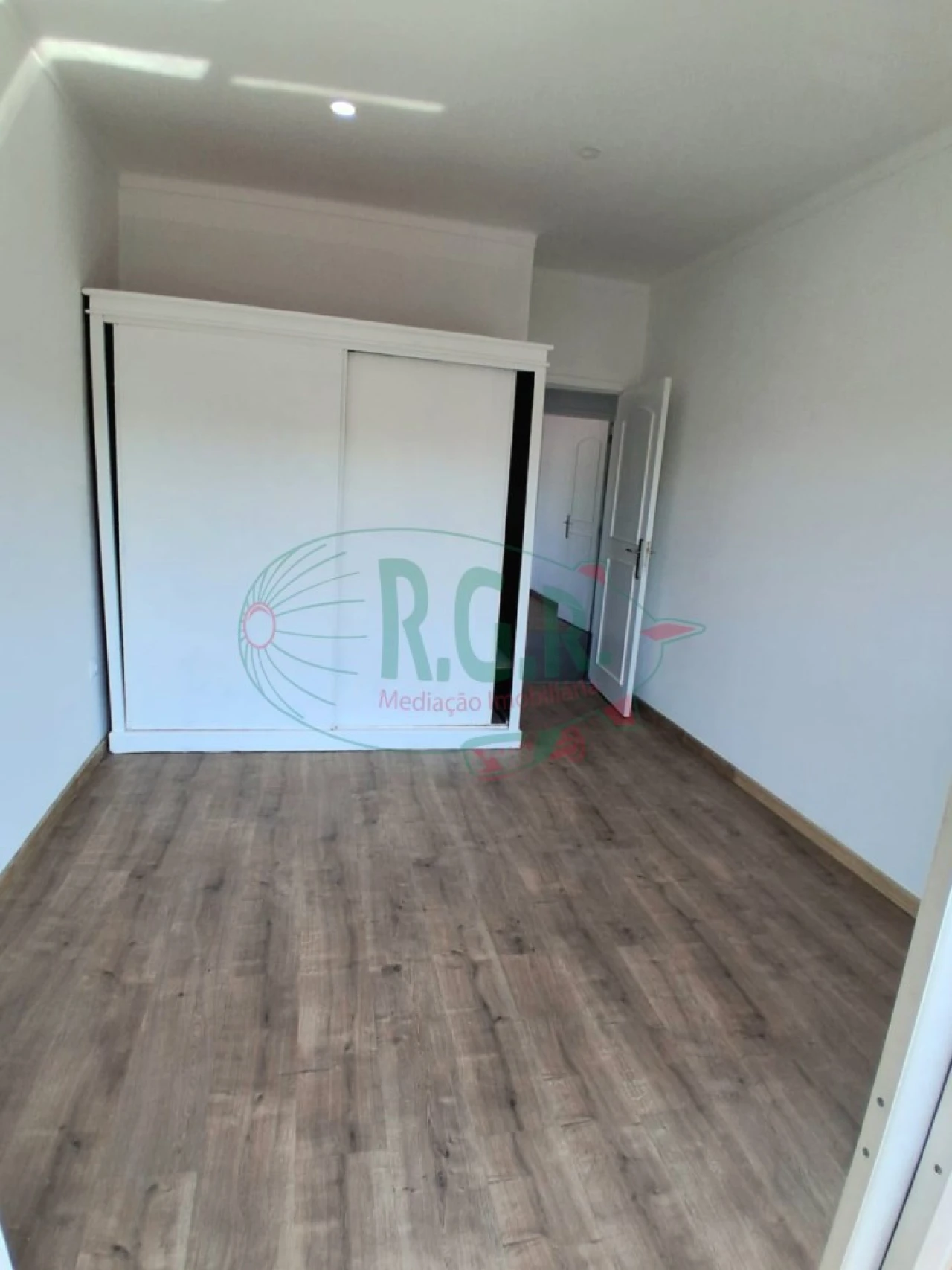 Apartamento T3 para Venda em Fânzeres e São Pedro da Cova Foto 15