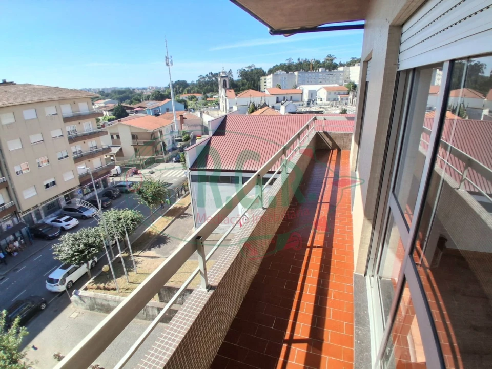 Apartamento T3 para Venda em Fânzeres e São Pedro da Cova Foto 22