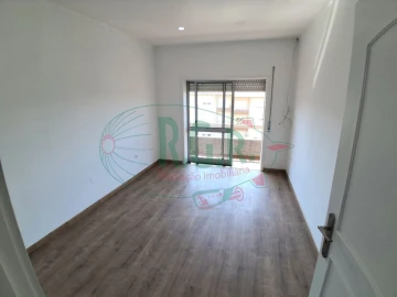 Apartamento T3 para Venda em Fânzeres e São Pedro da Cova