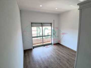 Apartamento T3 para Venda em Fânzeres e São Pedro da Cova