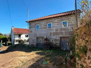 Moradia T3 para Venda em Oliveira