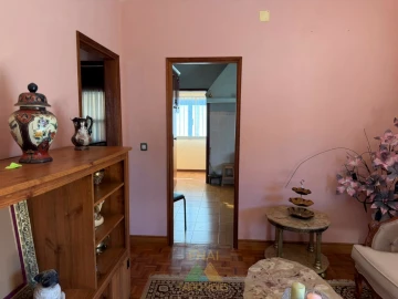 Moradia T3 para Venda em Oliveira