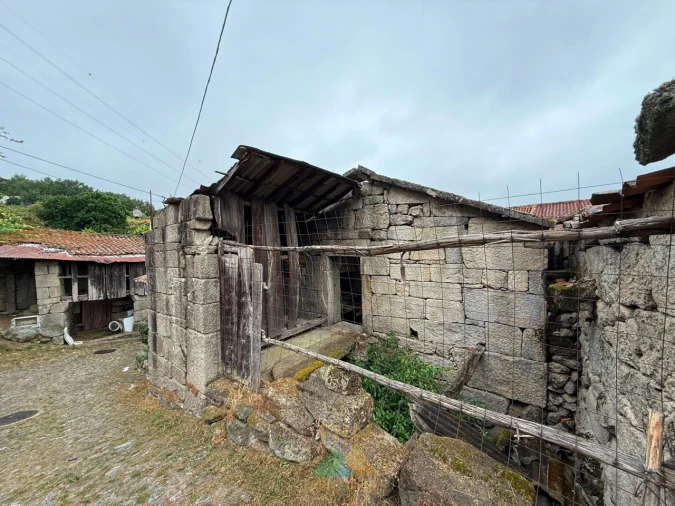 Moradia T2 para Venda em Lindoso Foto 9