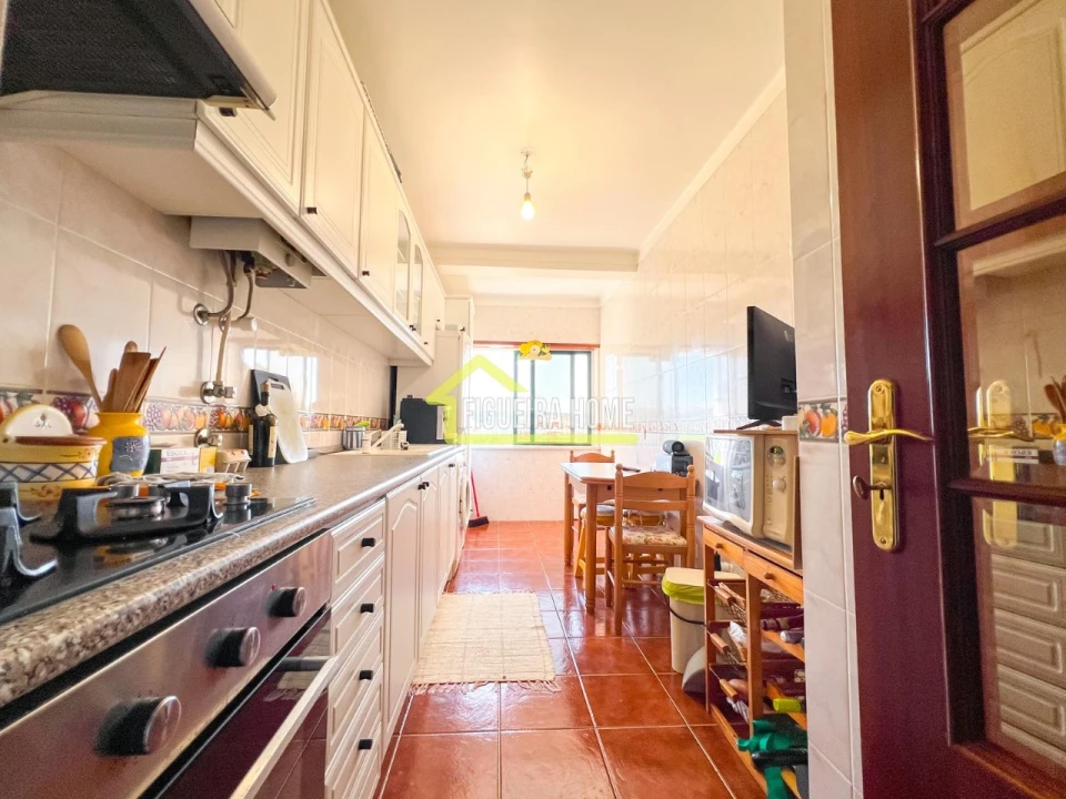 Apartamento T2 para Venda em Buarcos Foto 14