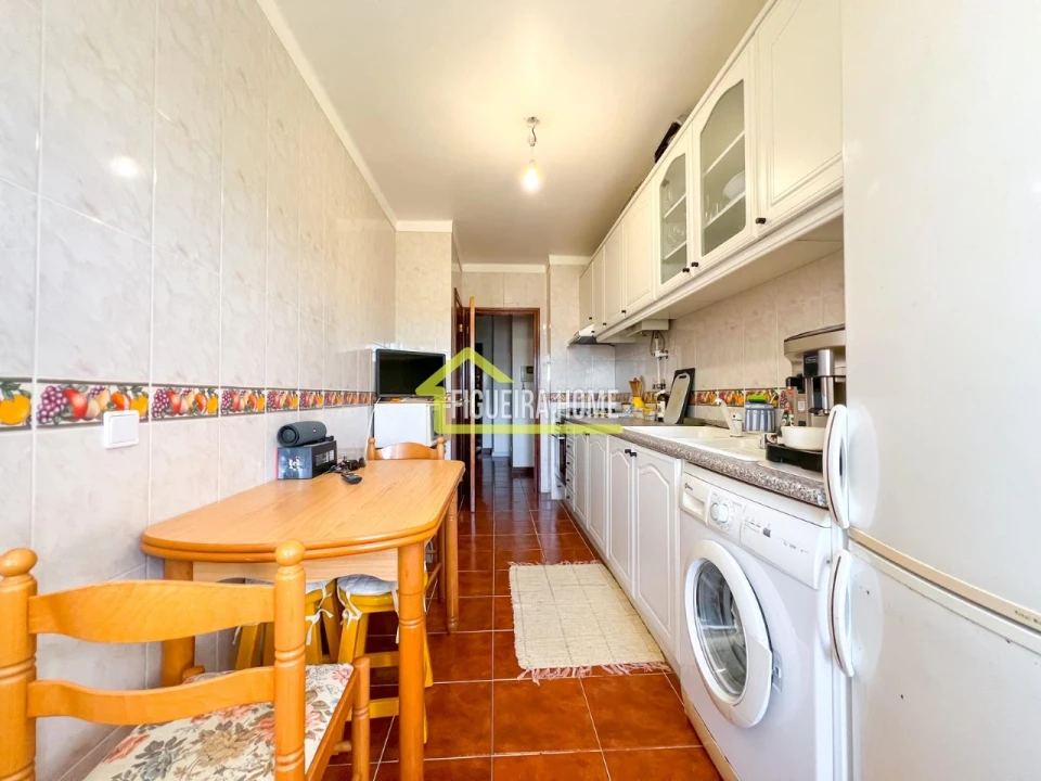 Apartamento T2 para Venda em Buarcos Foto 16