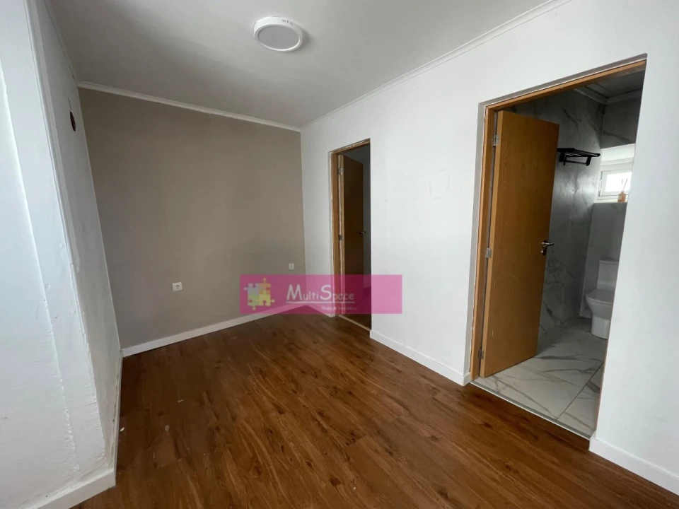 Moradia T4 para Venda em Torres Novas (São Pedro), Lapas e Ribeira Branca Foto 3