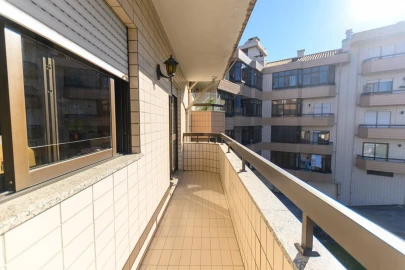 Apartamento T2 para Venda em O. Azeméis, Riba-Ul, Ul, Macinhata Seixa, Madail