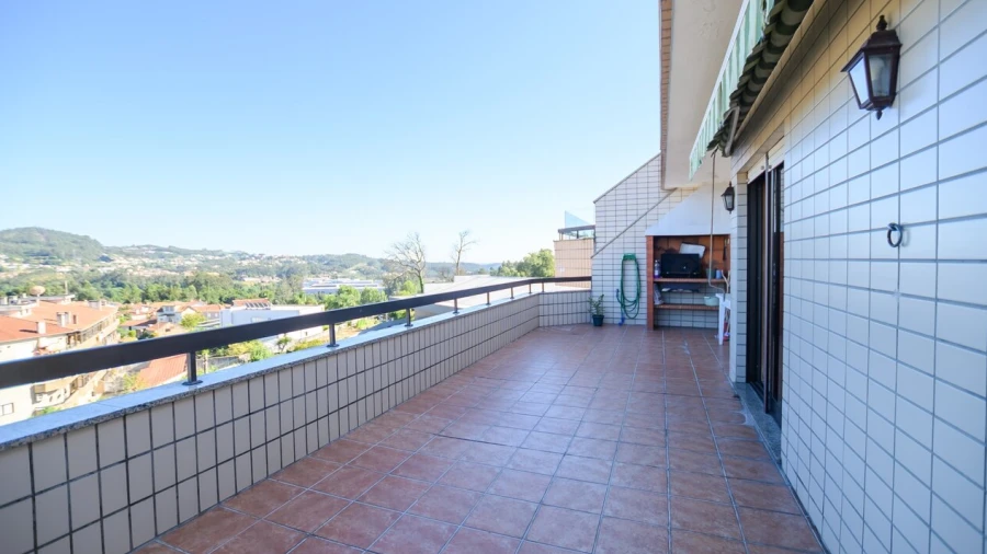 Apartamento T2 para Venda em O. Azeméis, Riba-Ul, Ul, Macinhata Seixa, Madail