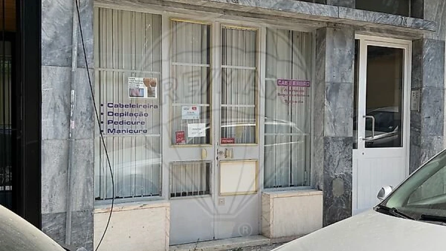 Loja para Arrendamento em Campo de Ourique