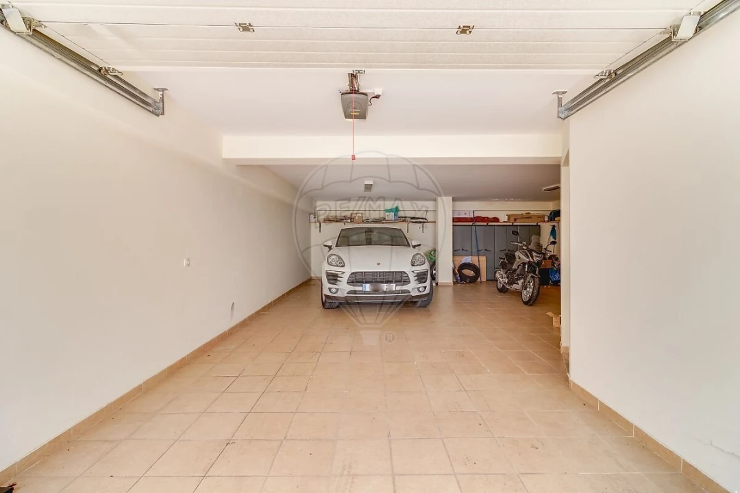 Moradia T4 para Venda em Carcavelos e Parede Foto 30