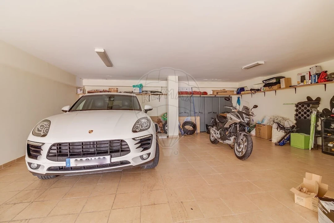 Moradia T4 para Venda em Carcavelos e Parede Foto 31