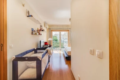 Moradia T4 para Venda em Carcavelos e Parede