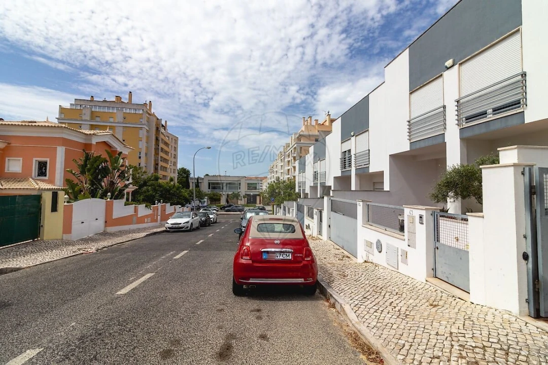 Moradia T4 para Venda em Carcavelos e Parede Foto 35