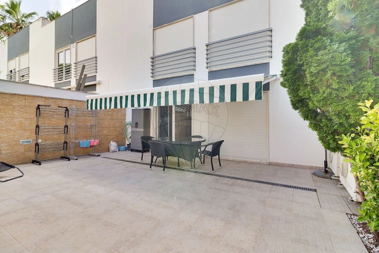 Moradia T4 para Venda em Carcavelos e Parede Foto 24