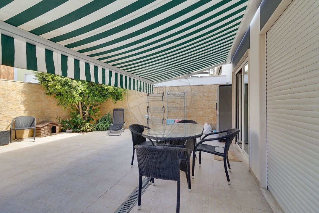 Moradia T4 para Venda em Carcavelos e Parede Foto 29