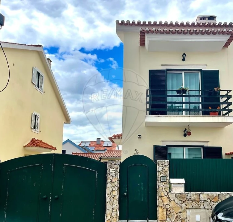 Moradia T2 para Venda em Quinta do Conde Foto 23