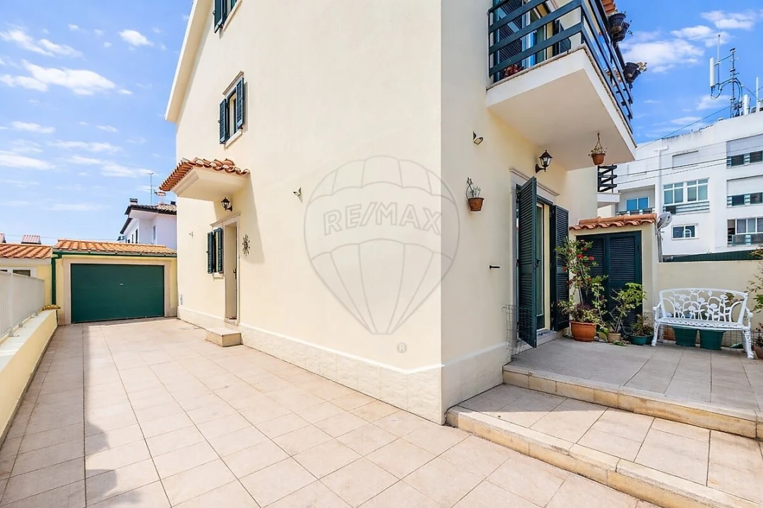 Moradia T2 para Venda em Quinta do Conde Foto 22