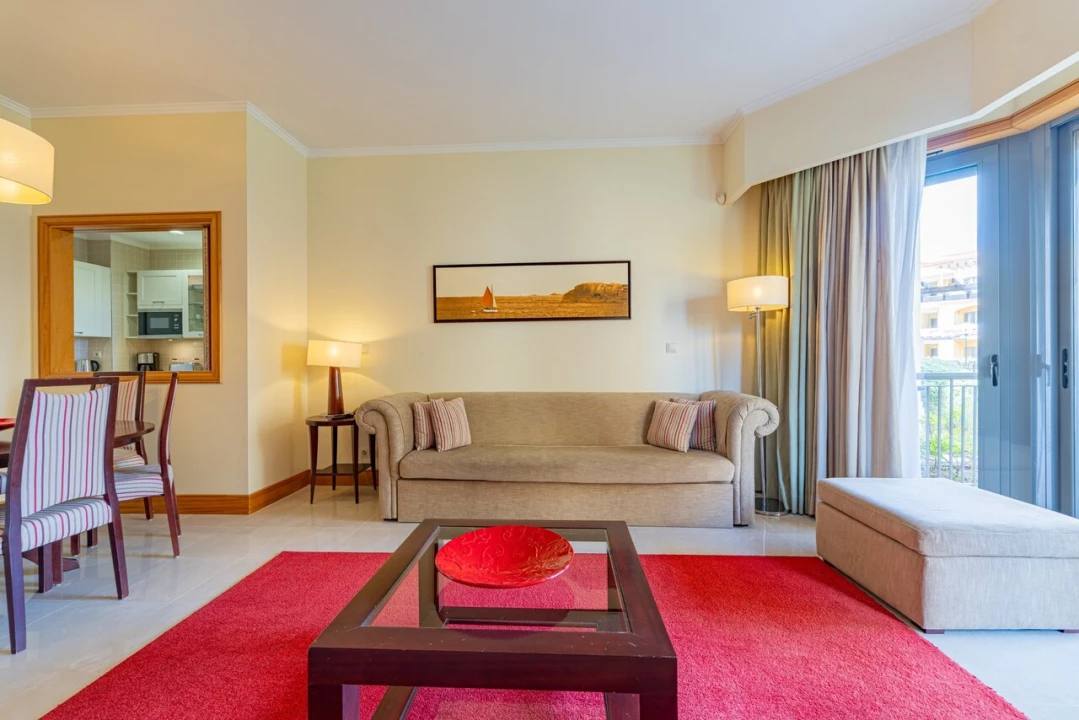 Apartamento T2 para Venda em Quarteira Foto 3
