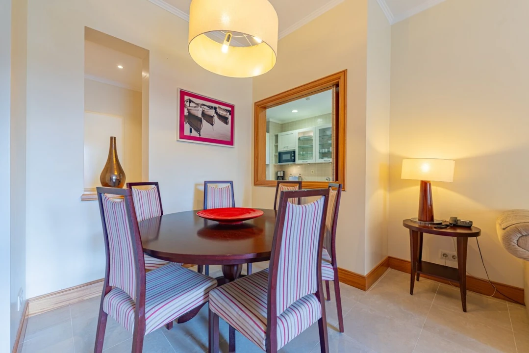 Apartamento T2 para Venda em Quarteira Foto 14