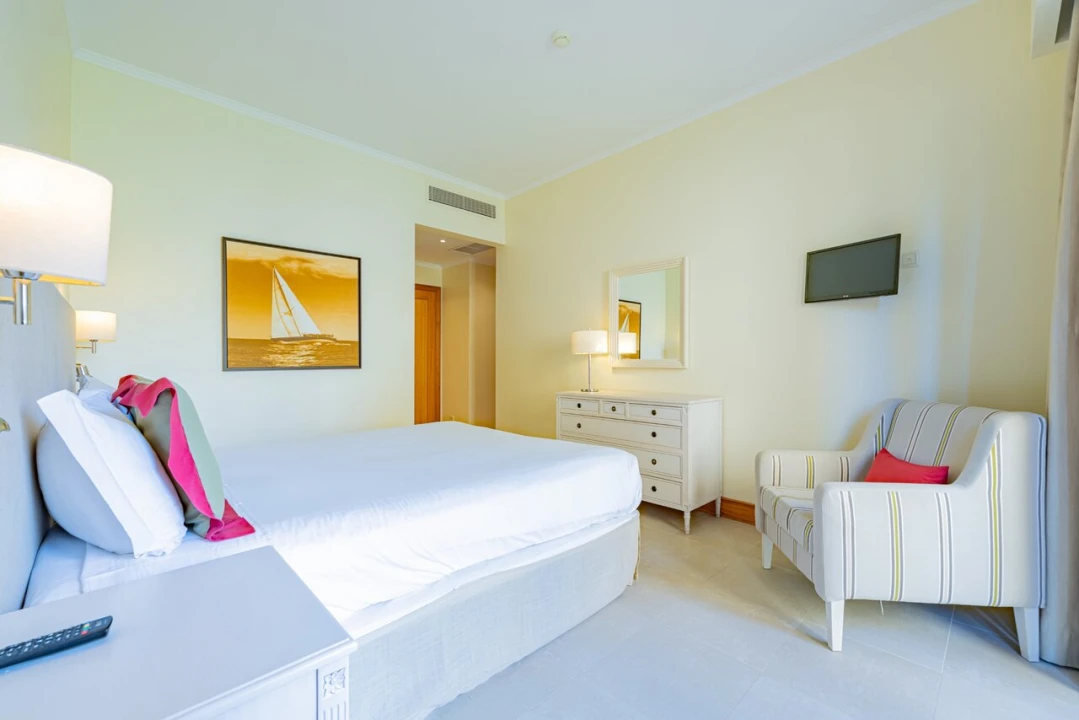 Apartamento T2 para Venda em Quarteira Foto 16
