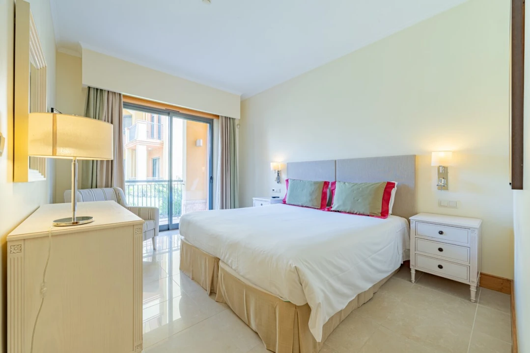 Apartamento T2 para Venda em Quarteira Foto 6