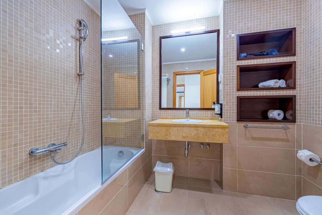 Apartamento T2 para Venda em Quarteira Foto 9