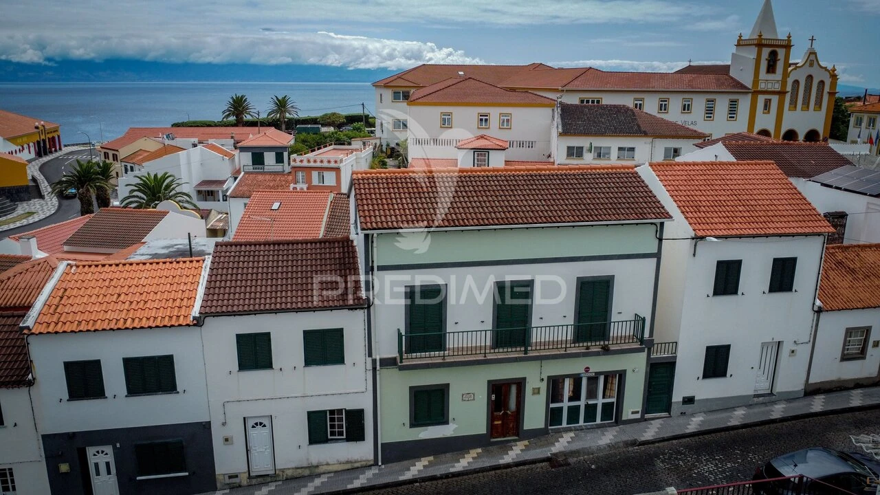 Moradia T5 para Venda em Velas (São Jorge) Foto 1