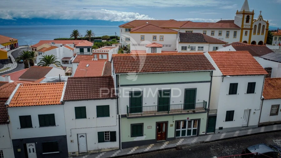 Moradia T5 para Venda em Velas (São Jorge)