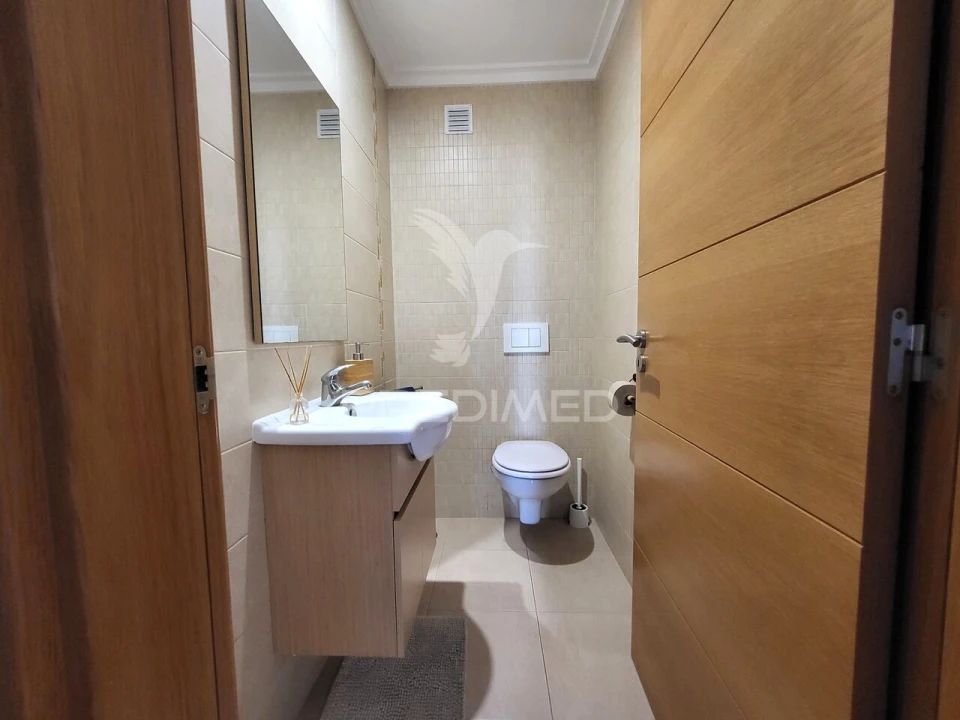 Apartamento T2 para Venda em Portimão Foto 15