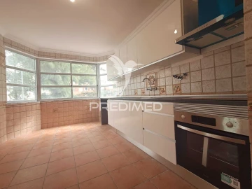 Apartamento T2 para Venda em Algueirão-Mem Martins