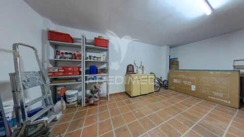 Moradia T4 para Venda em Sé e São Lourenço