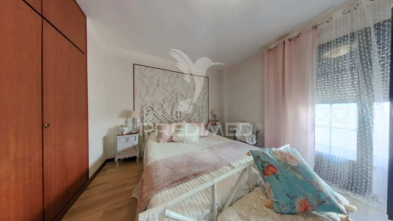 Moradia T4 para Venda em Sé e São Lourenço Foto 12