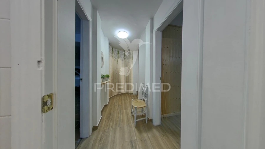 Moradia T4 para Venda em Sé e São Lourenço Foto 24