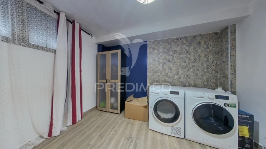 Moradia T4 para Venda em Sé e São Lourenço Foto 25